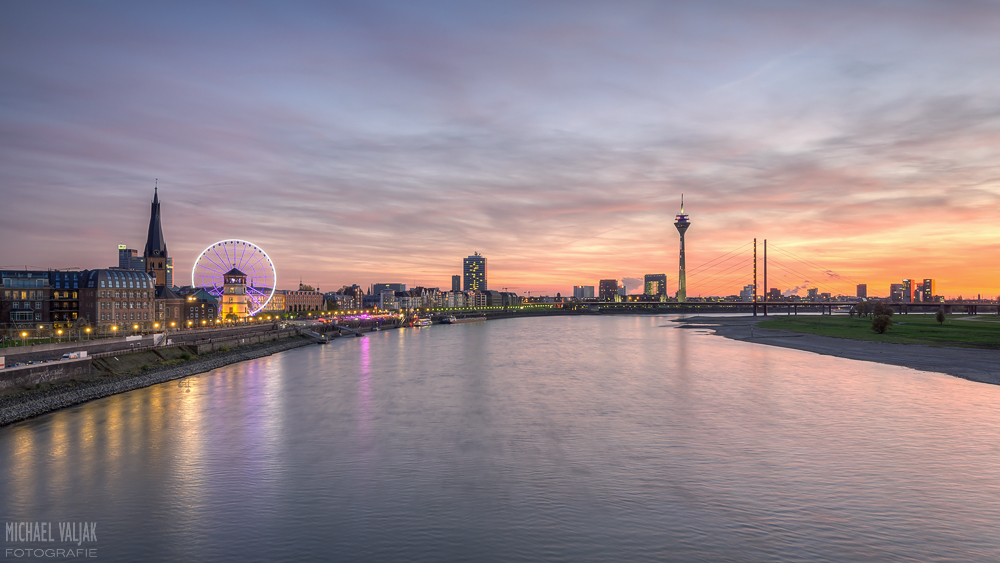 Düsseldorf Skyline Panaorama